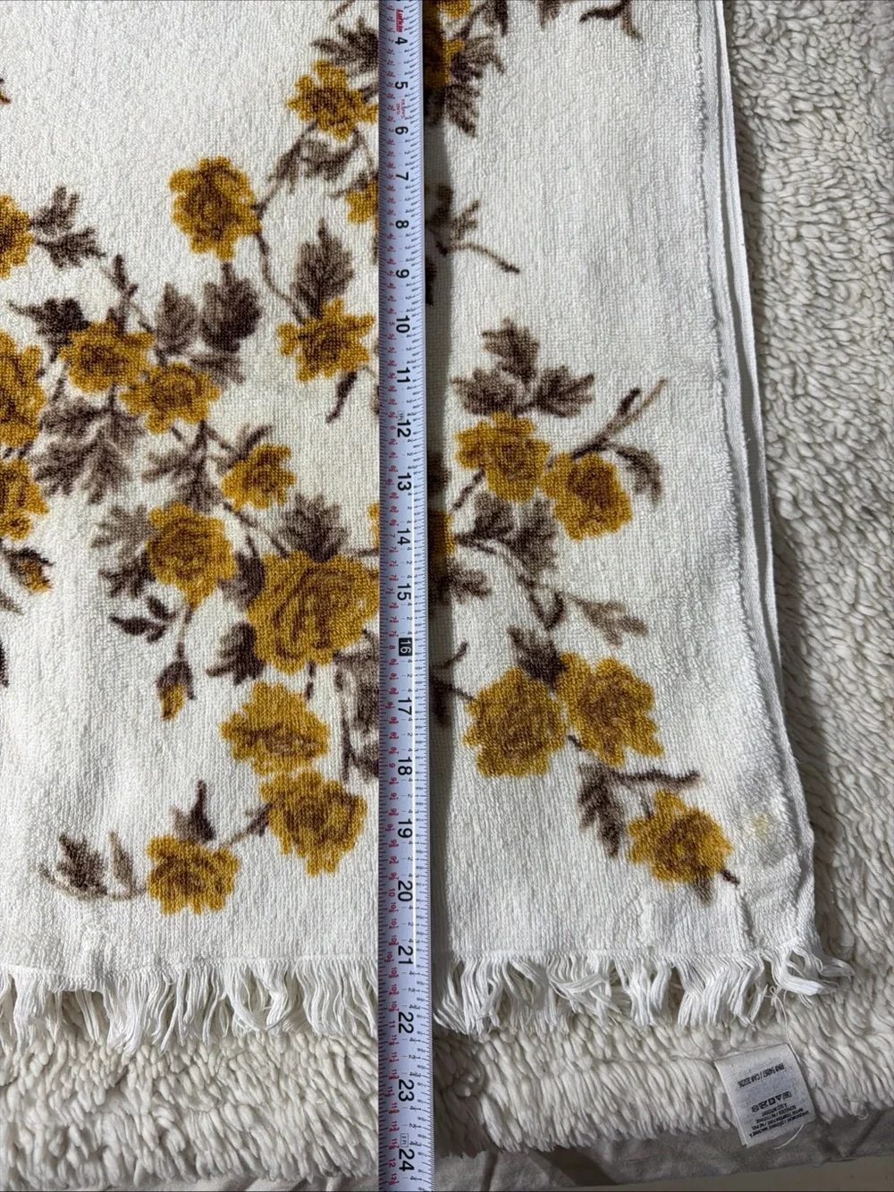 Martex Vtg All Cotton White yellow green Fringed Bath Towel made USA
